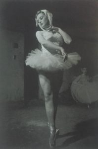 Bonnie Thornton in "The Dying Swan."