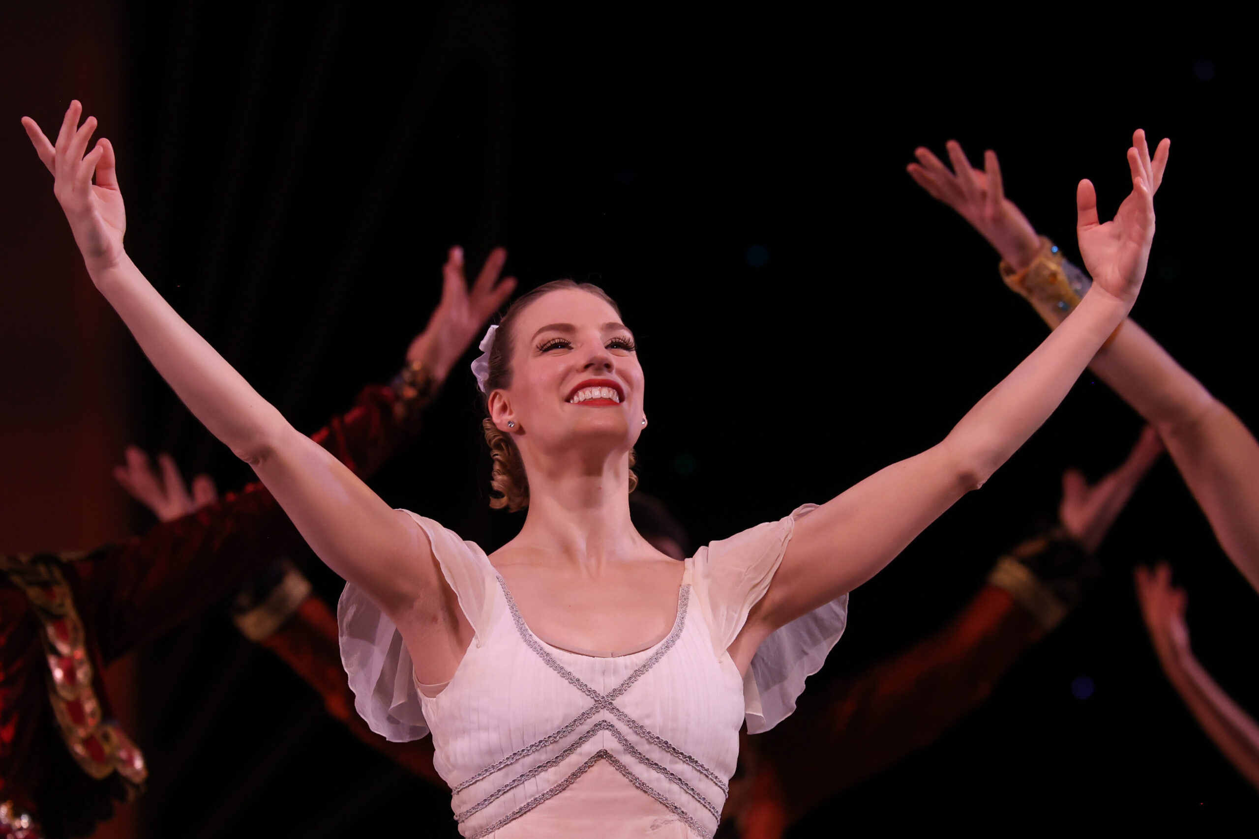 https://louisvilleballet.org/wp-content/uploads/2026/04/2E5A4663-scaled-aspect-ratio-3-2-scaled.jpg